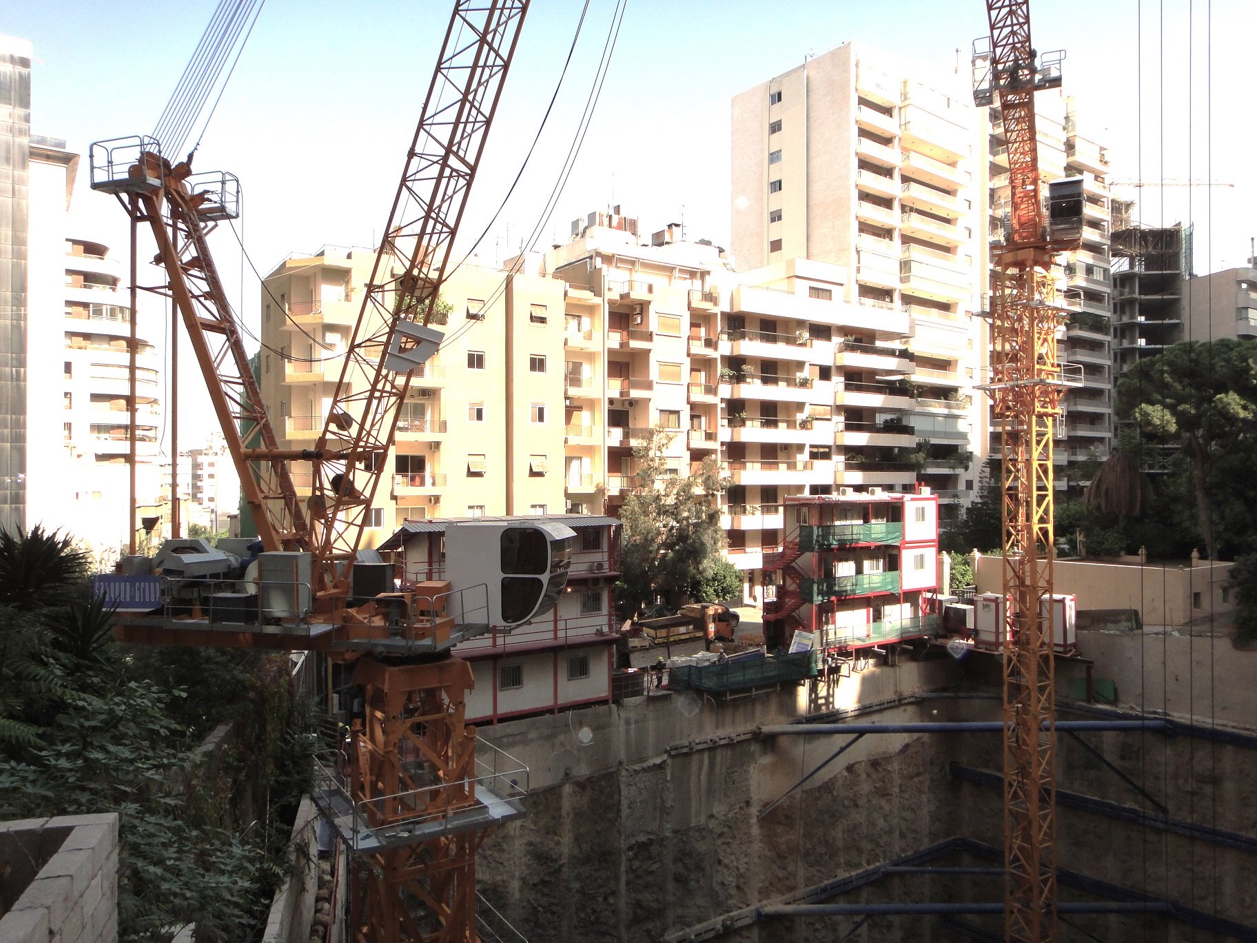 Tower Crane F023B and Luffing Jib D120